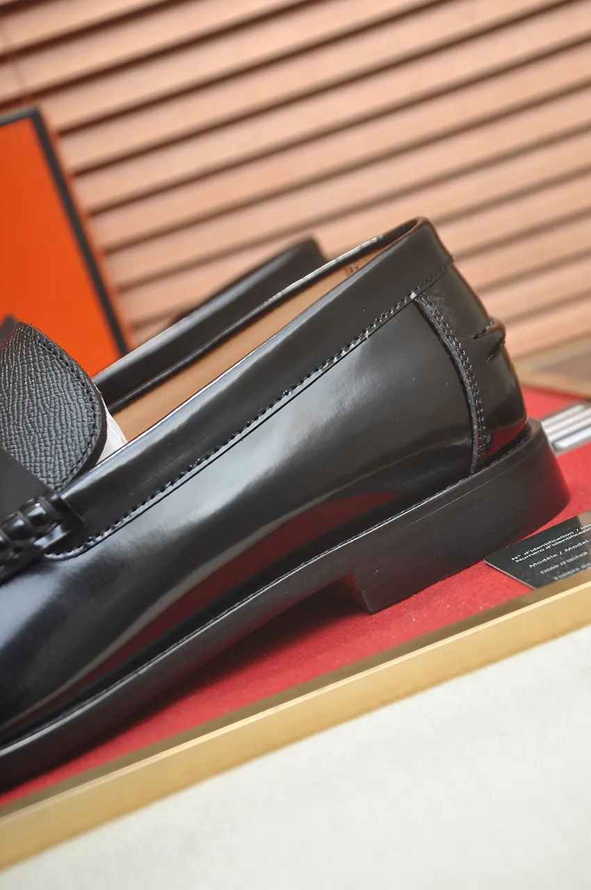 Men's shoes💰540💶[HERMES] (cowhide lining)🍀Italian top luxury🍀He does not pursue novel styles and gorgeous colors, but attracts the favor of successful men with his flawless, elegant and classic style. Formal leather shoes This very comfortable, simple and stable style allows you to easily match any style! The pattern is absolutely 1:1 refined from the original case, and we strive for excellence in materials, imported cowhide + cowhide lining💪💪💪extraordinary texture👍! .Code number: 39-45 (45 customized)